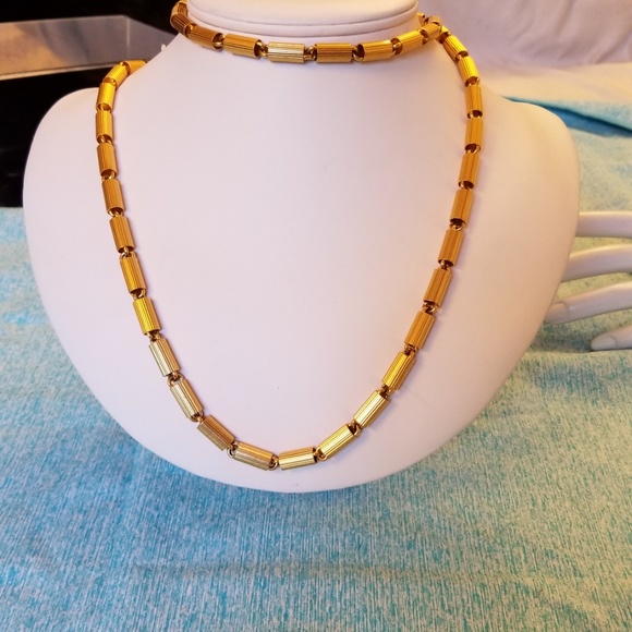 Vintage Circa 1983 Gold Plated Necklace 36" - Picture 2 of 8